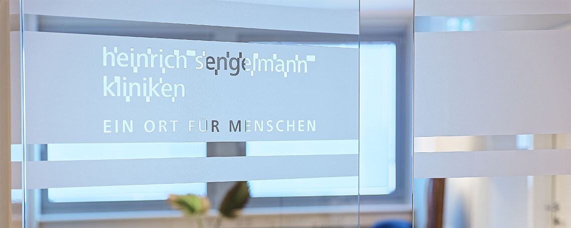 logo_glastuer.jpg logo_glastuer.jpg