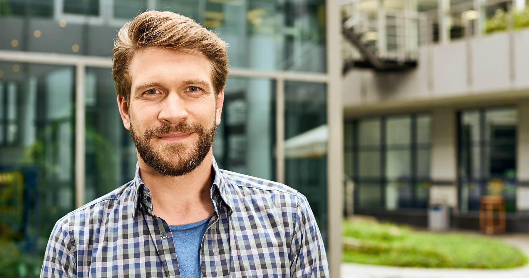 header_man.jpg header_man.jpg