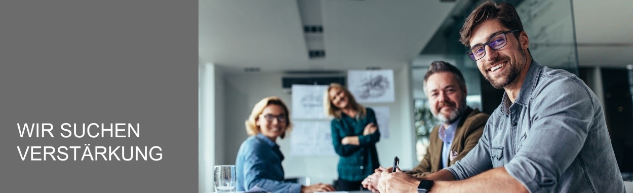 header_mann_brille_meeting_perspektiven.jpg