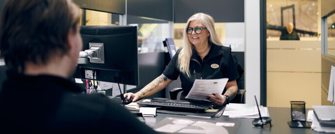 header_office.jpg